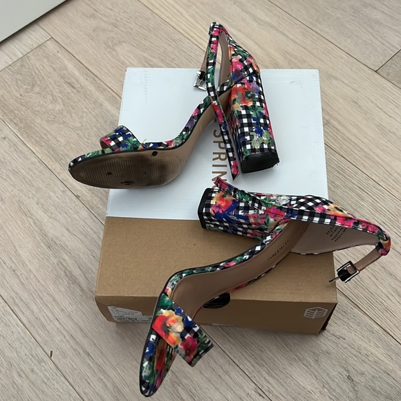 Floral and gingham heel - size 7 - Picture 3 of 7